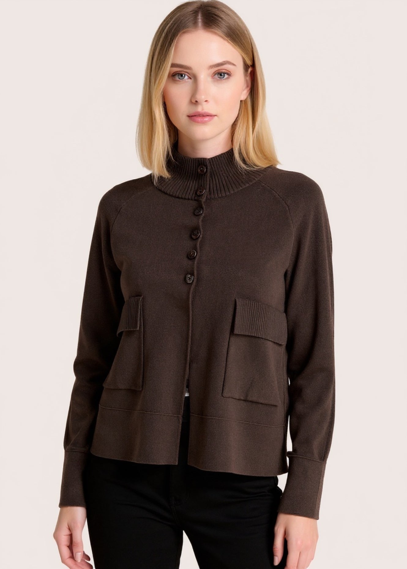 Cardigan Carol con collo alto