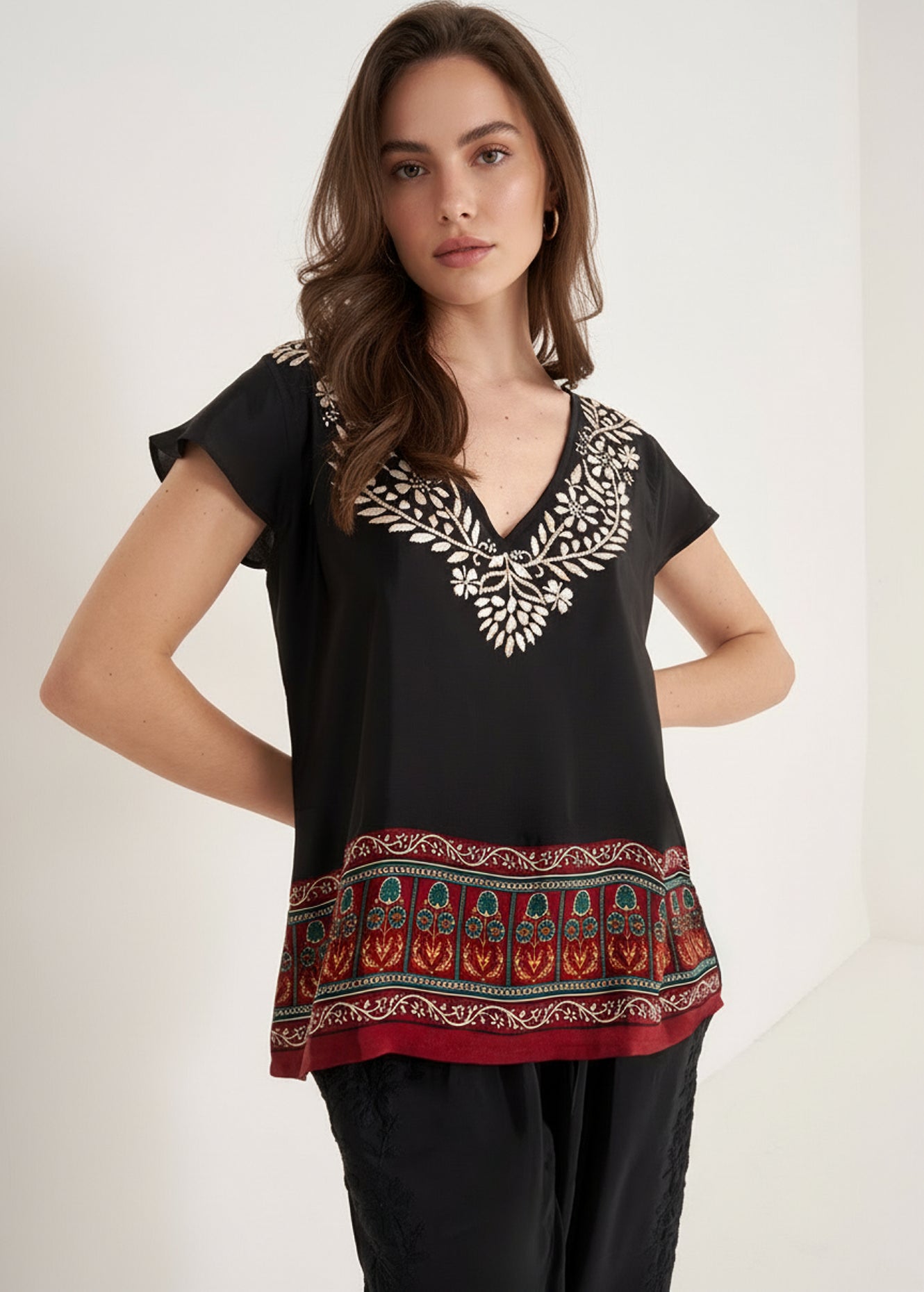 Blusa Bard Fantasia Con Ricamo