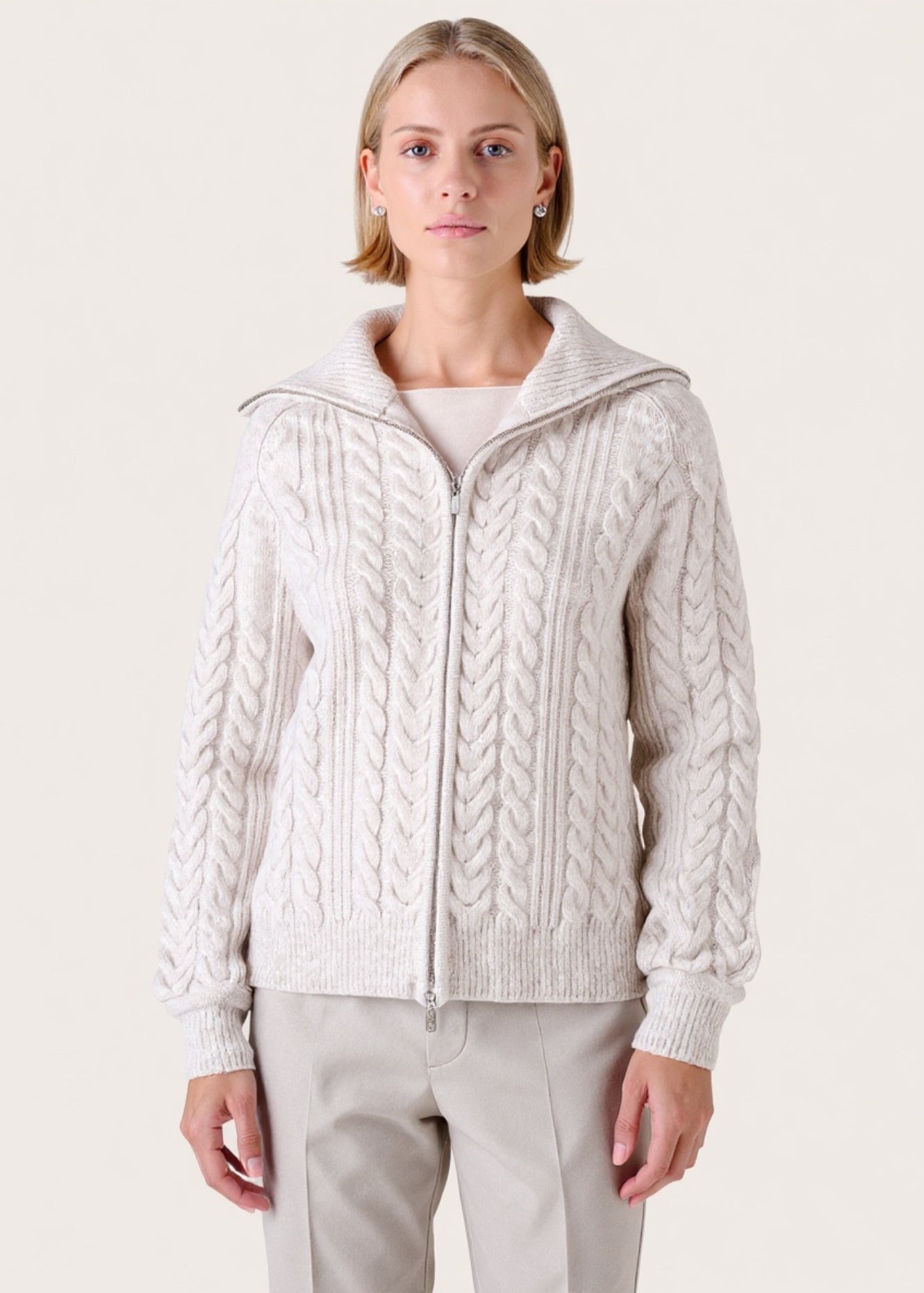 Cardigan Cliff con collo alto