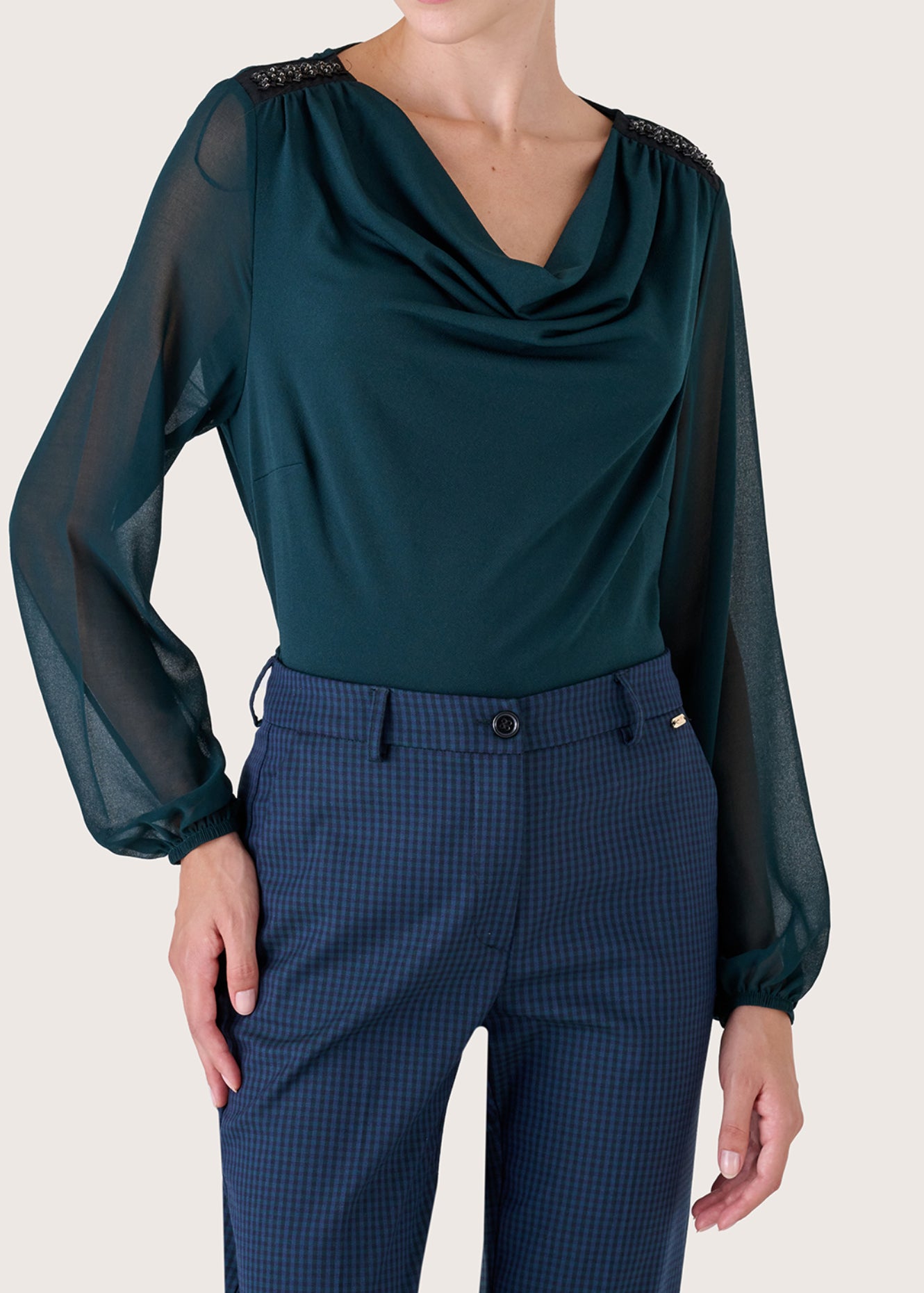 Blusa Super scollo ad anello