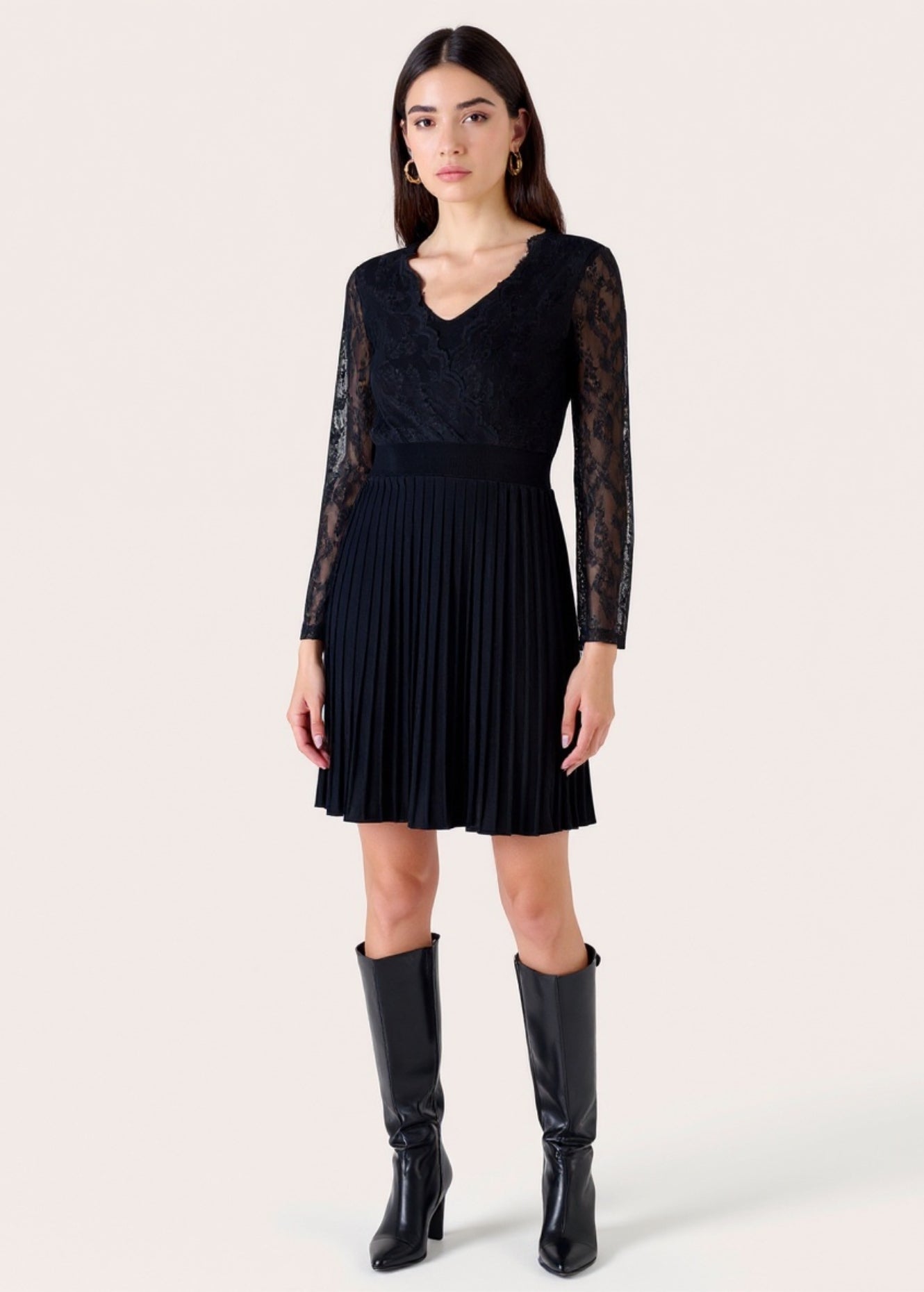 Abito Antigua con pizzo