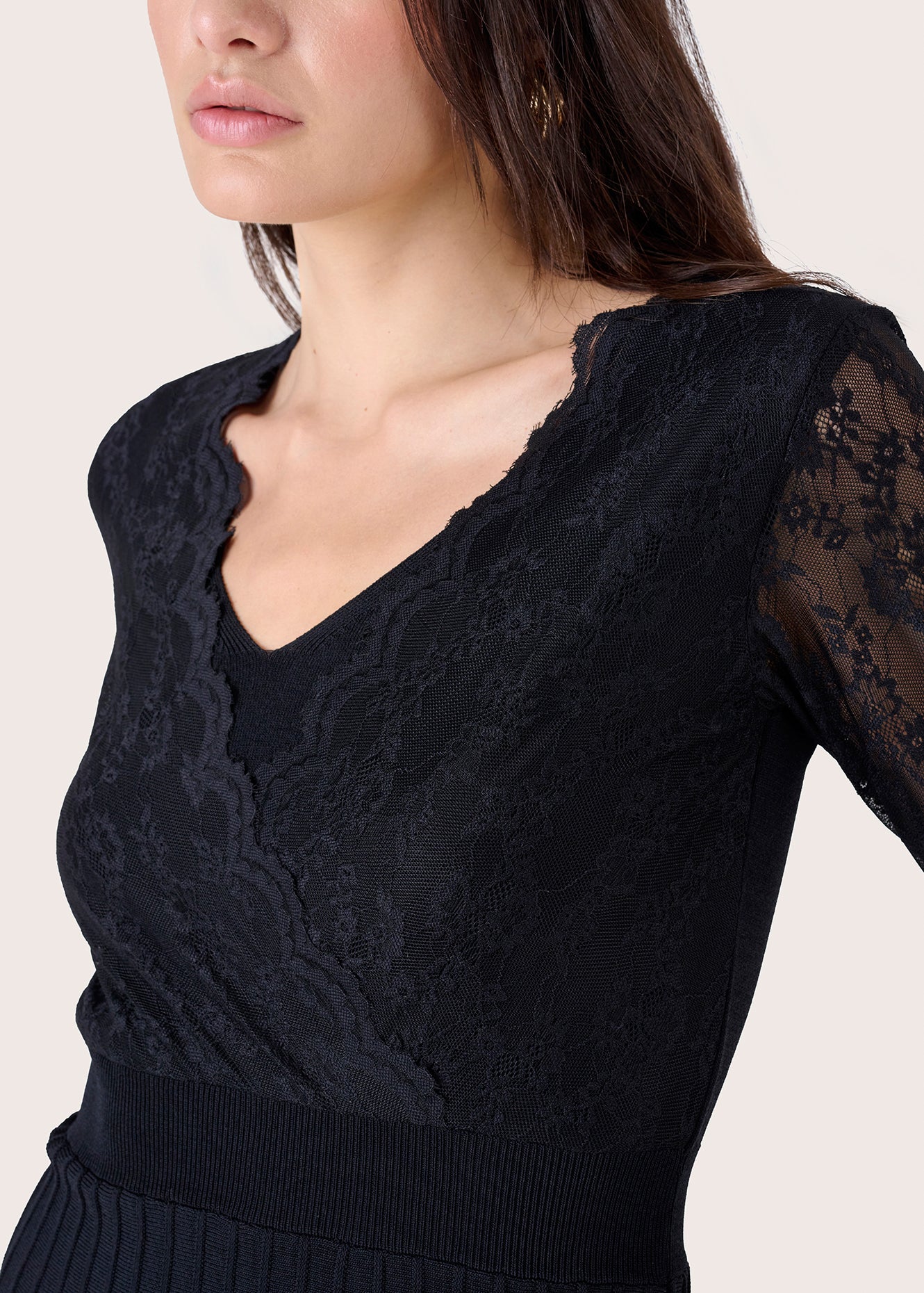 Abito Antigua con pizzo