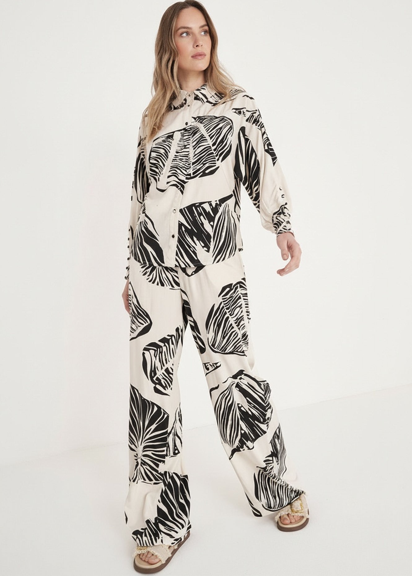 Pantaloni Pintus fantasia foglie