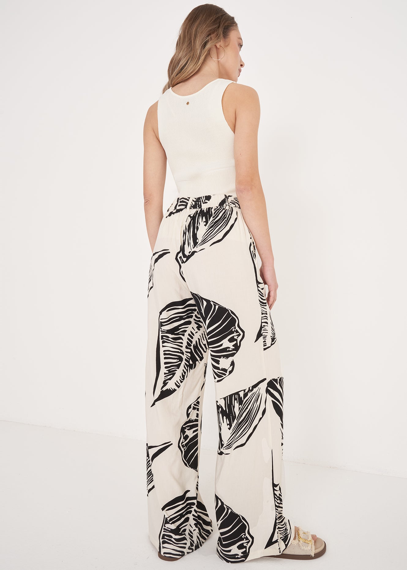 Pantaloni Pintus fantasia foglie