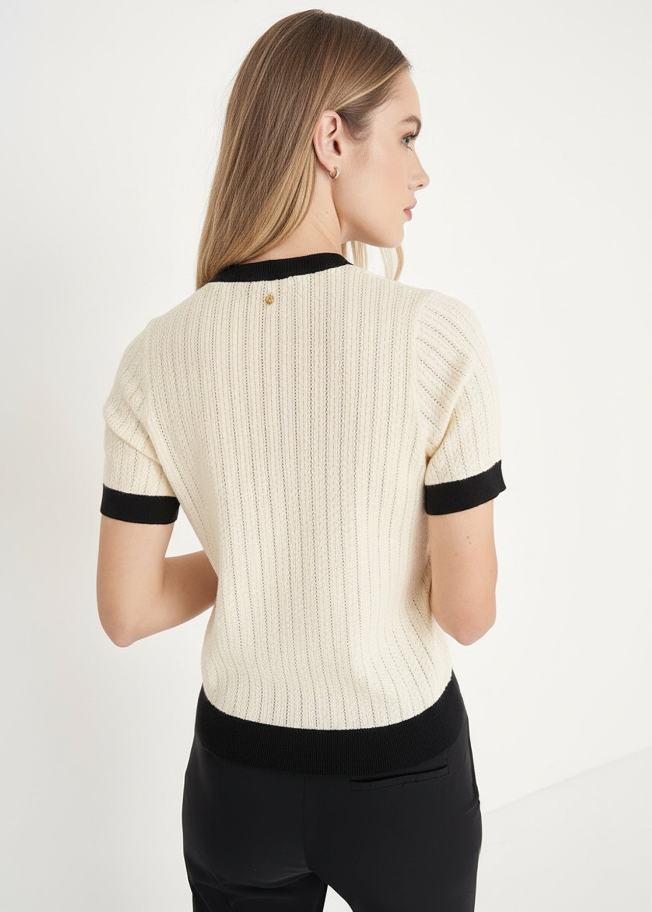 T-shirt in maglia Six