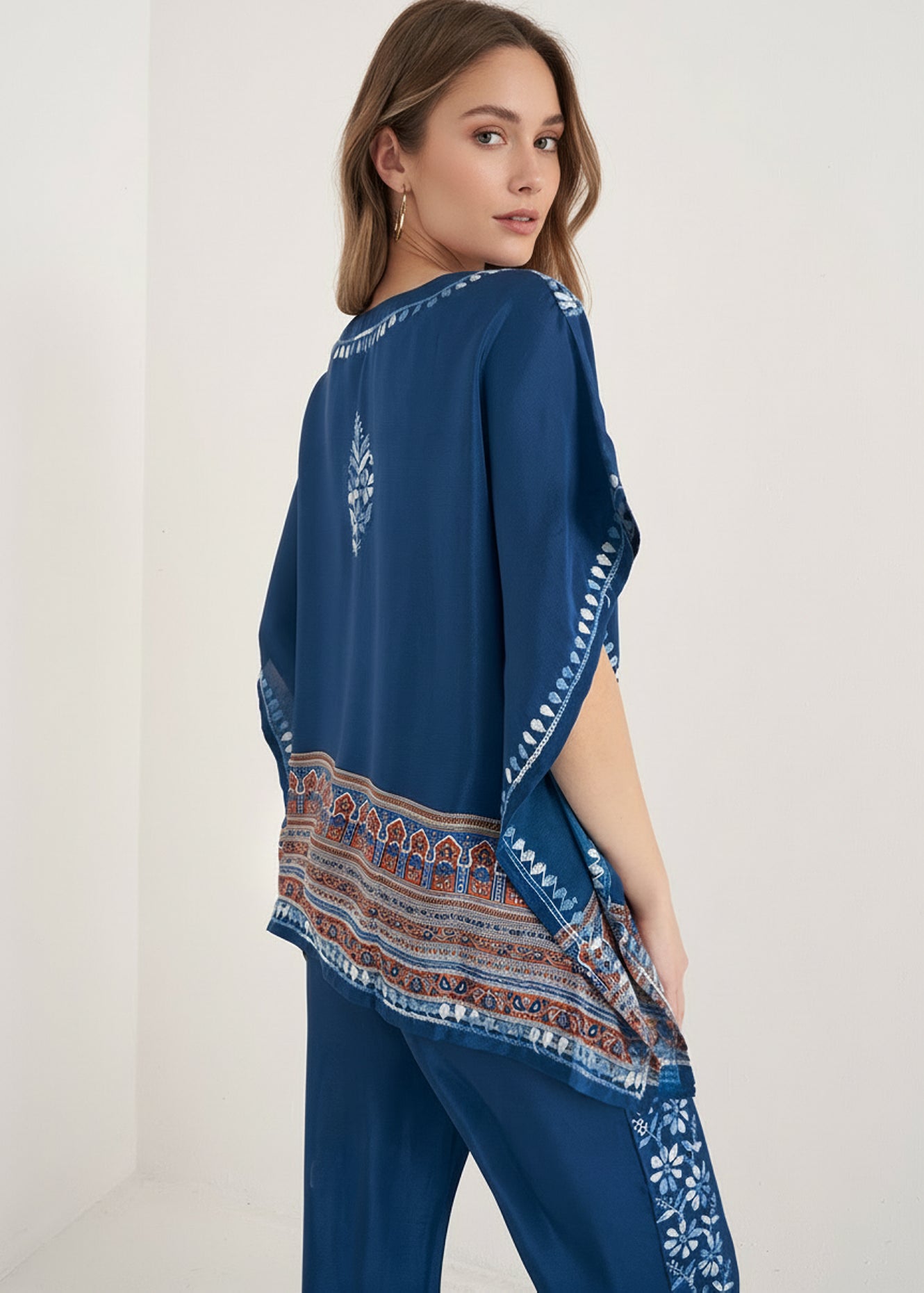 Blusa Batter Fantasia Con Ricamo