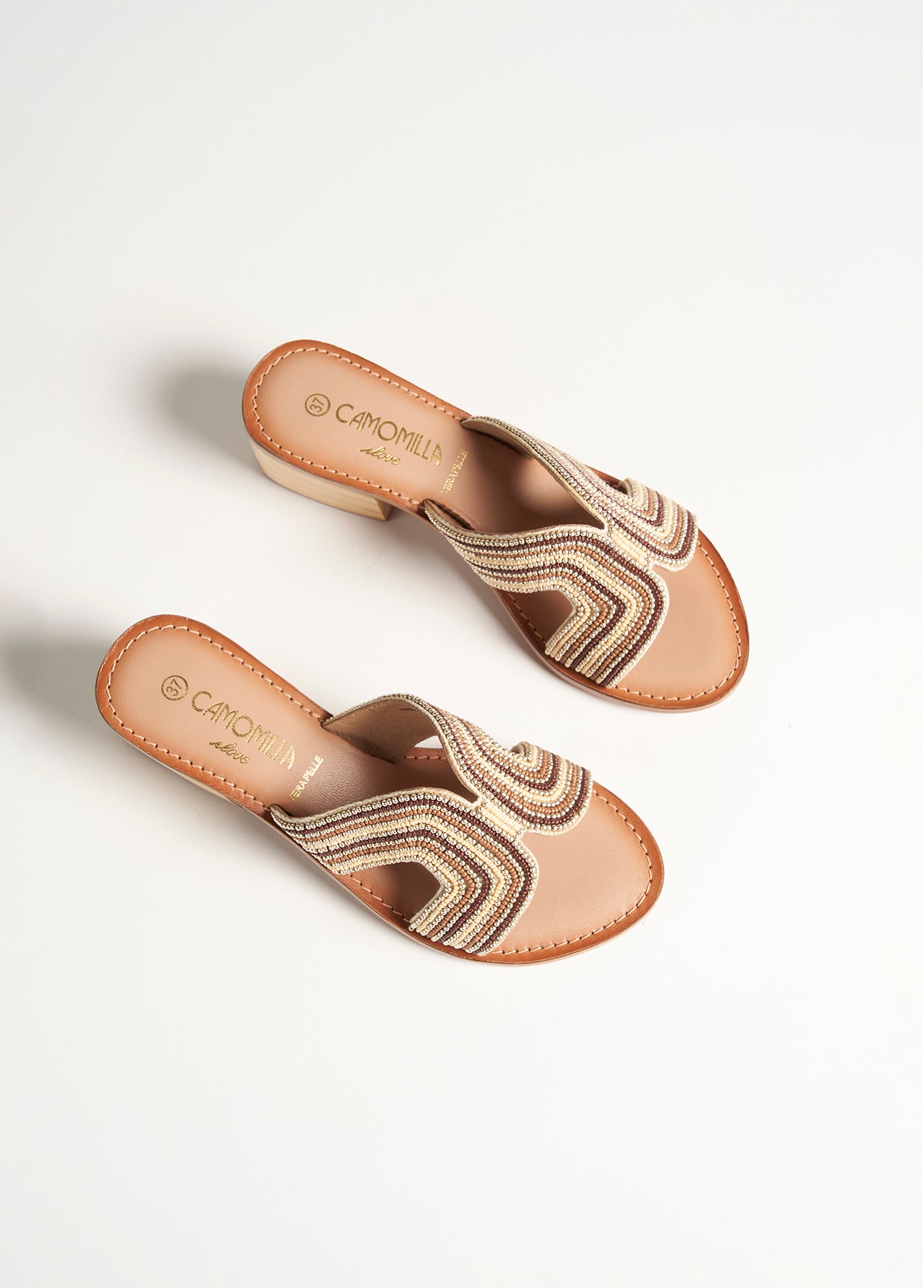 Sandalo Scelum con perline