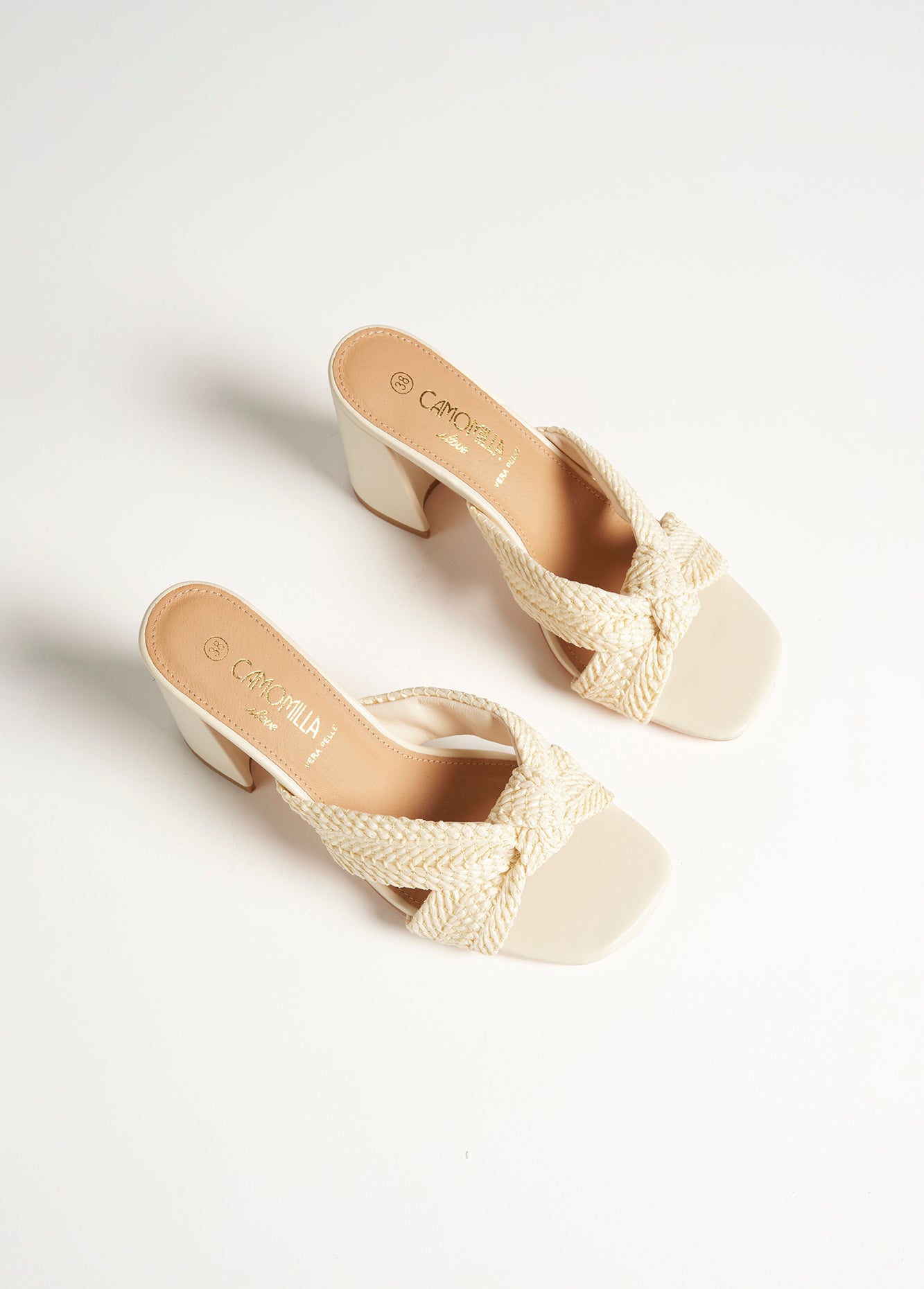 Sandalo Shiny in paglia