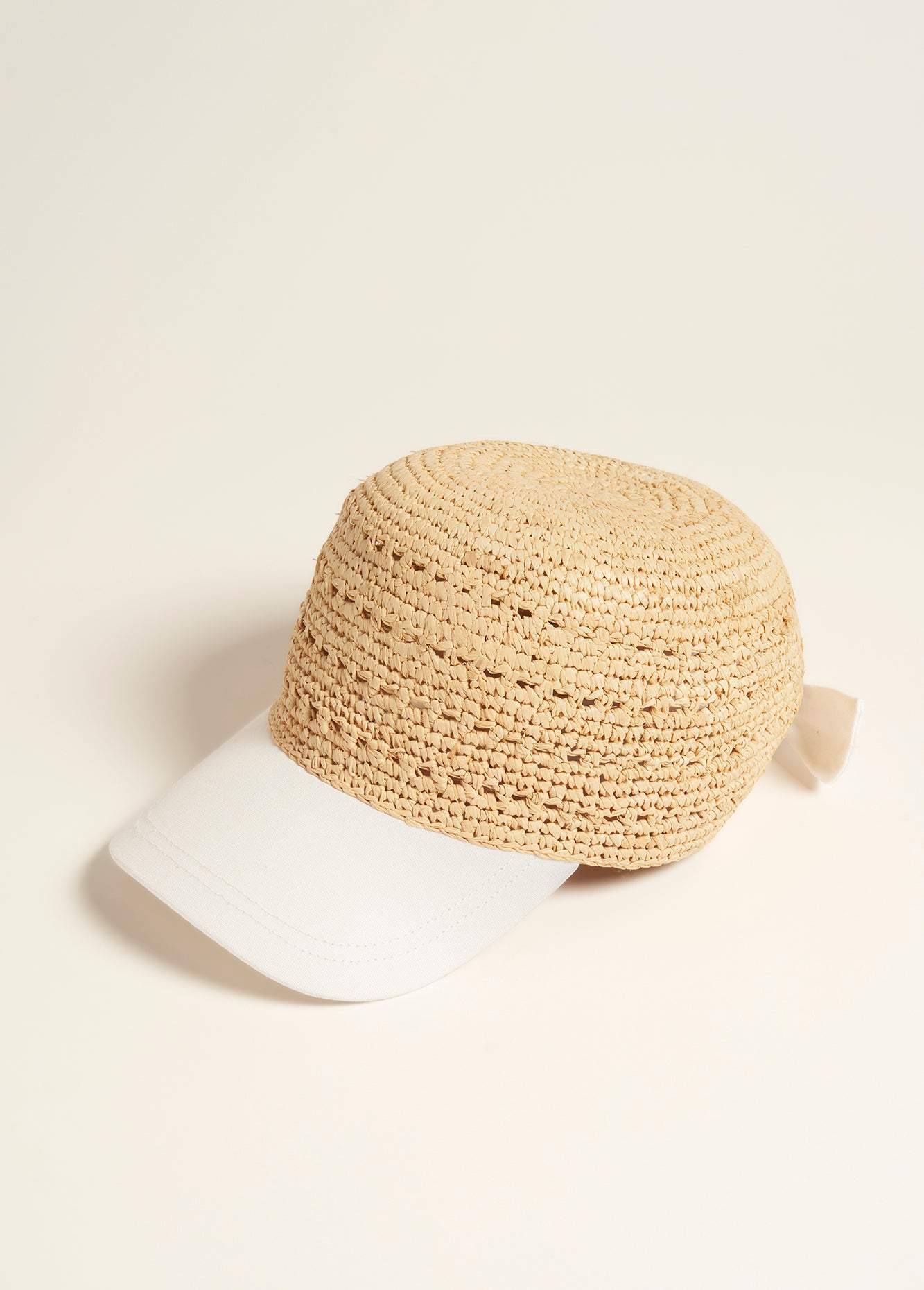 Cappello Carl in rafia intrecciata