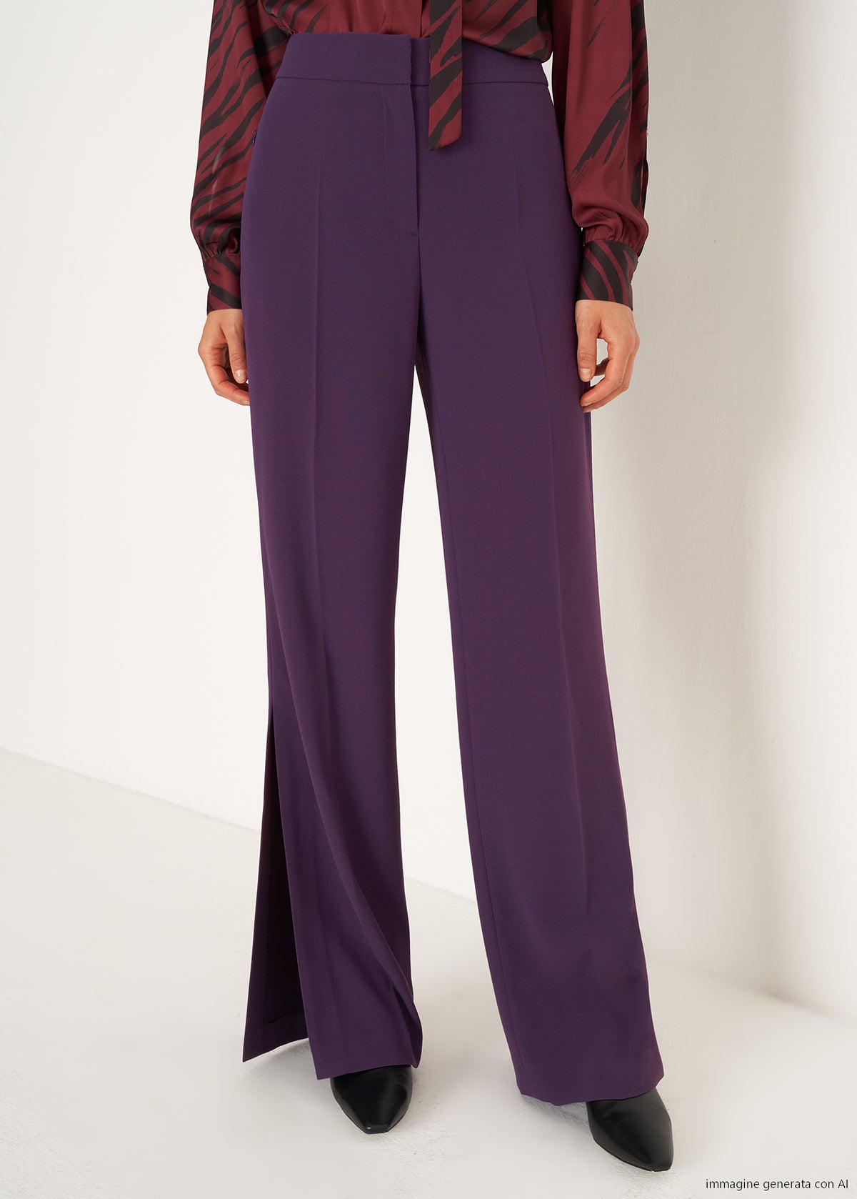 Pantaloni Pierre con spacco al fondo