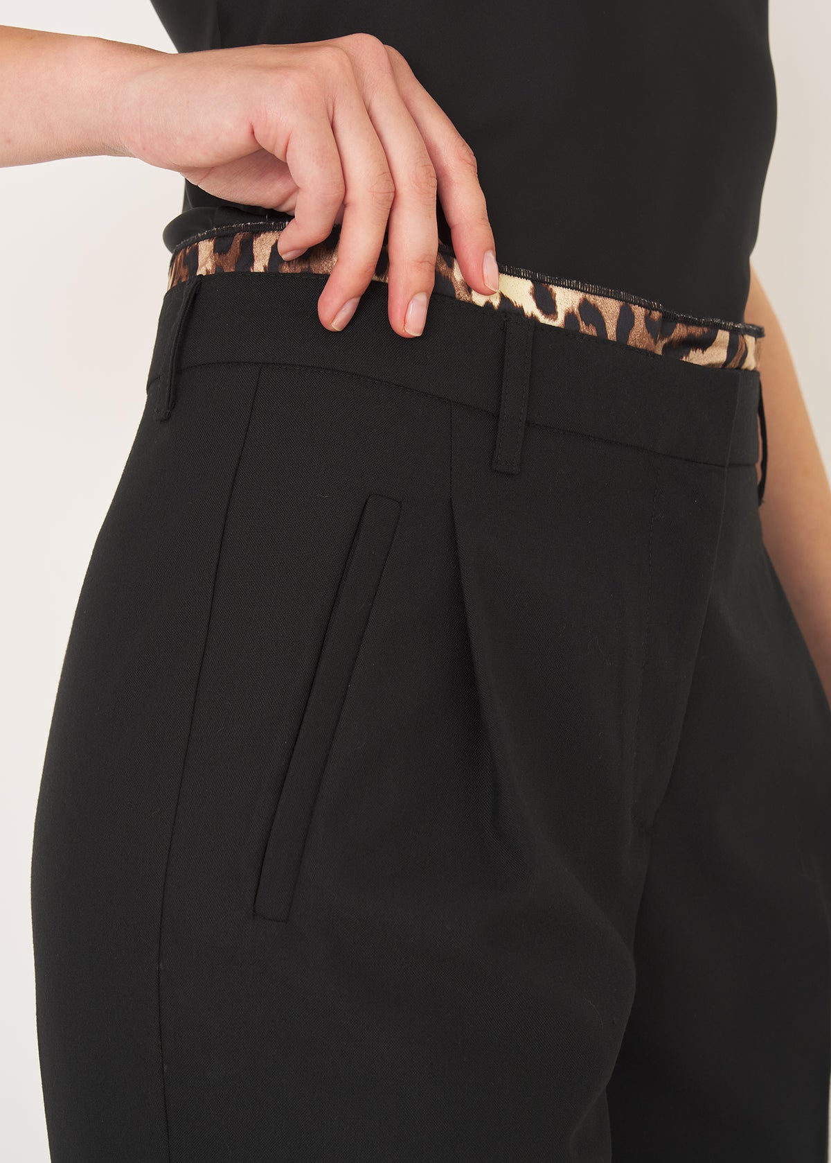Pantalone Philip doppia vita
